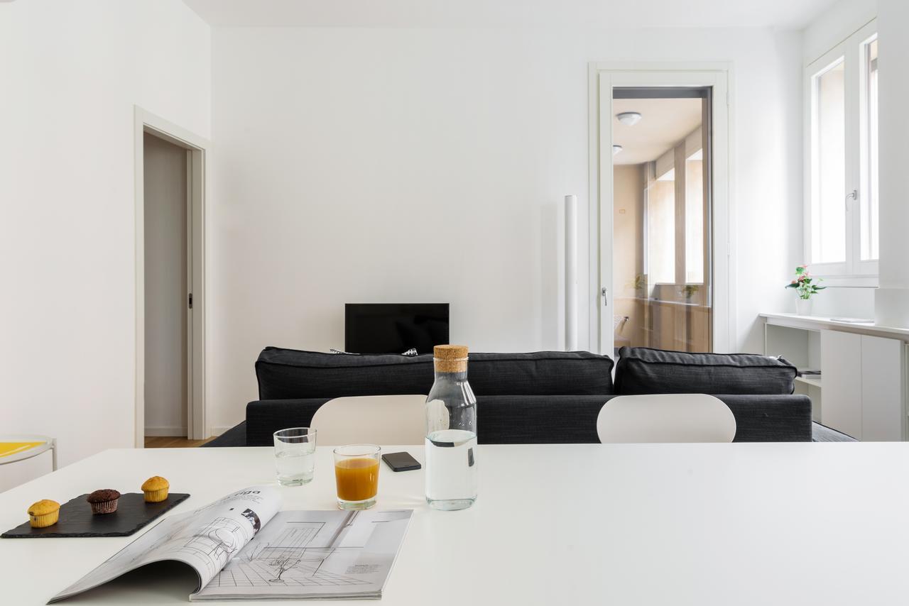 Altido Lovely 1-Bed Flat With Balcony & Free Parking Милан Экстерьер фото